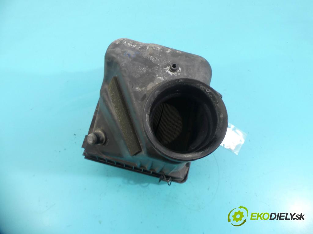 Lancia Thema II 2011-2014 3.0 CRD 239KM automatic 176 kW 2987 cm3 4- obal filtra vzduchu 04861758AA (Kryty filtrů)