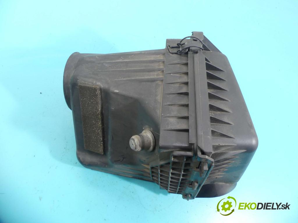 Lancia Thema II 2011-2014 3.0 CRD 239KM automatic 176 kW 2987 cm3 4- obal filtra vzduchu 04861758AA (Kryty filtrů)