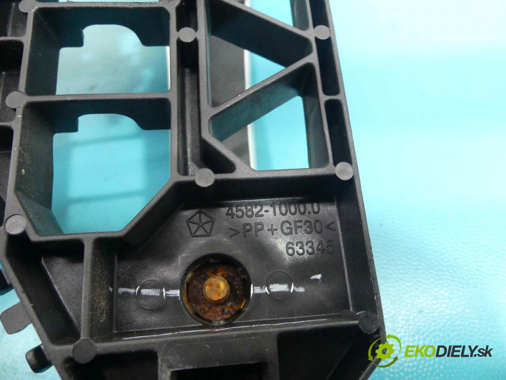 Lancia Thema II 2011-2014 3.0 CRD 239KM automatic 176 kW 2987 cm3 4- rukoväť predné ľavé mimo: 04589855AF (Vonkajšie predné ľavé)