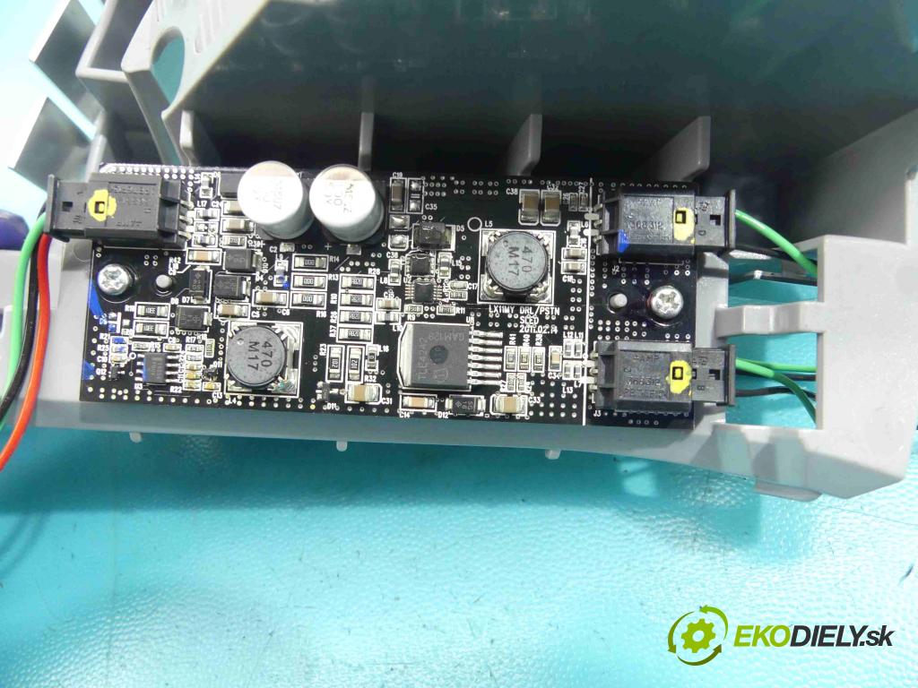 Lancia Thema II 2011-2014 3.0 CRD 239KM automatic 176 kW 2987 cm3 4- Reflektor: pravý  (Pravé)