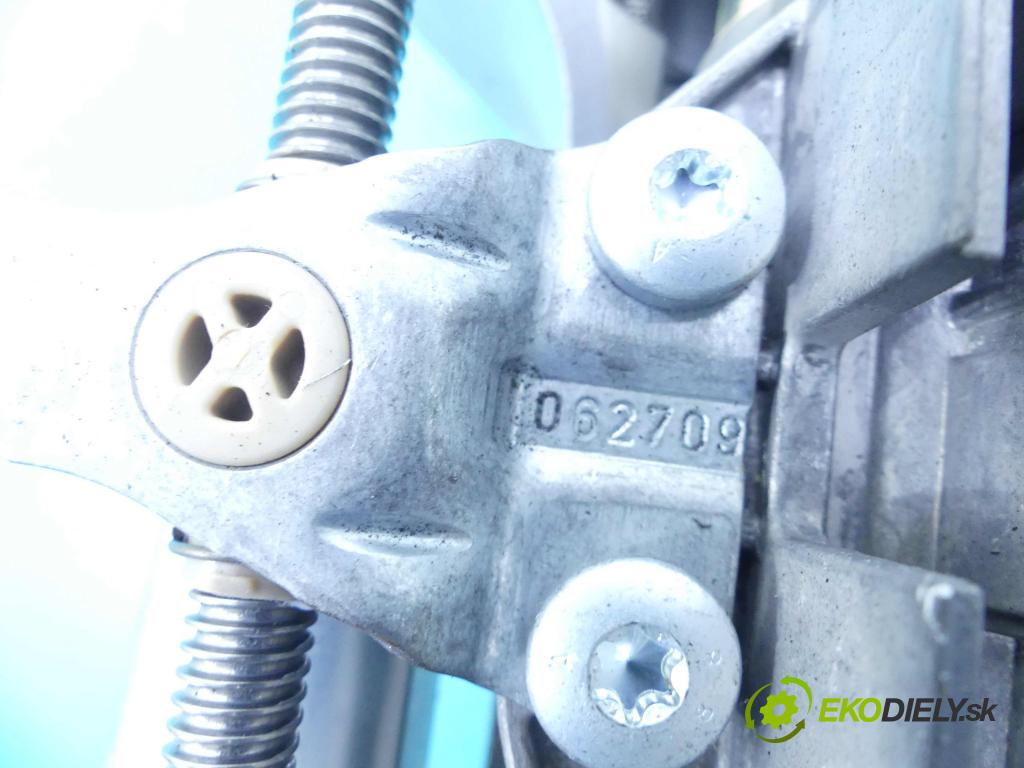 Bmw 7 F01 2008-2015 4.4 V8 XDrive: 408KM automatic 300 kW 4395 cm3 4- Sloupec: volant 6788155 (Tyče riadenia (volantu))