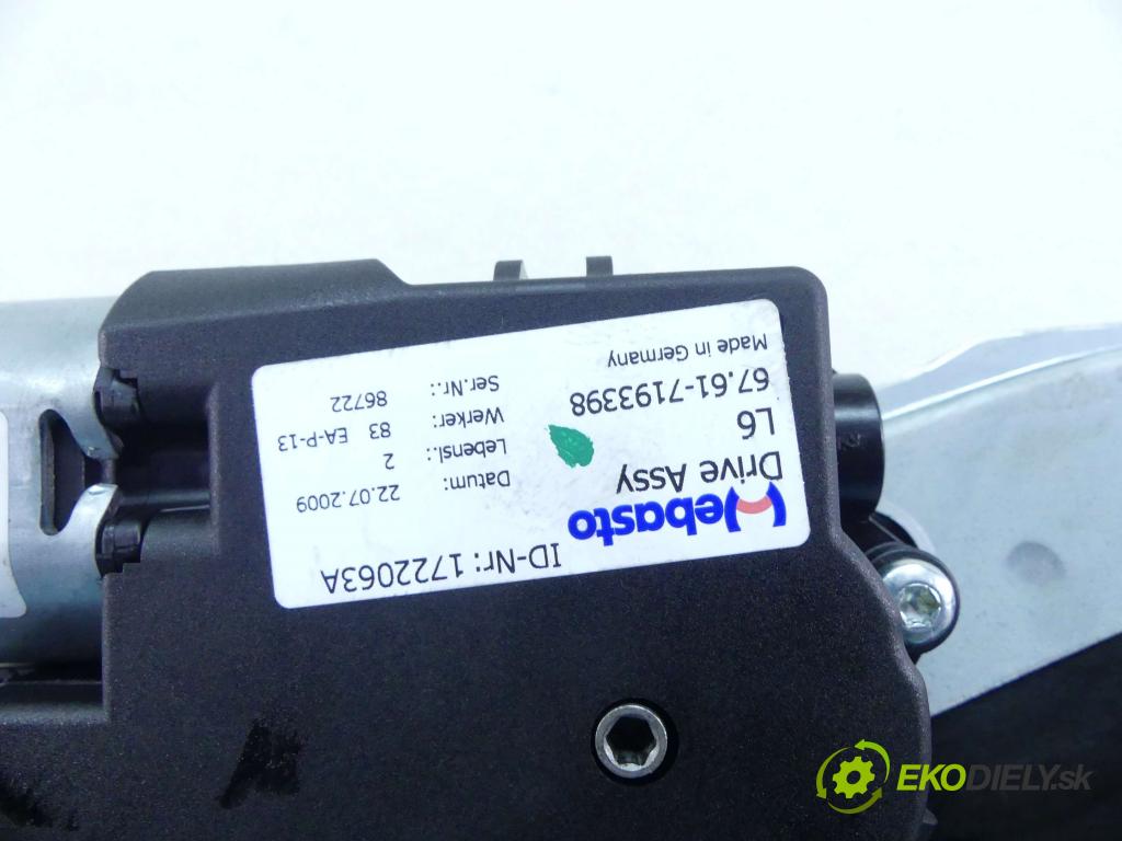 Bmw 7 F01 2008-2015 4.4 V8 XDrive 408KM automatic 300 kW 4395 cm3 4- Střešní okno: 7193398 (Okna karoserie)