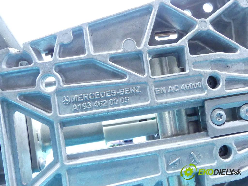 Lancia Thema II 2011-2014 3.0 CRD 239KM automatic 176 kW 2987 cm3 4- Sloupec: volant P05057590AC (Tyče riadenia (volantu))