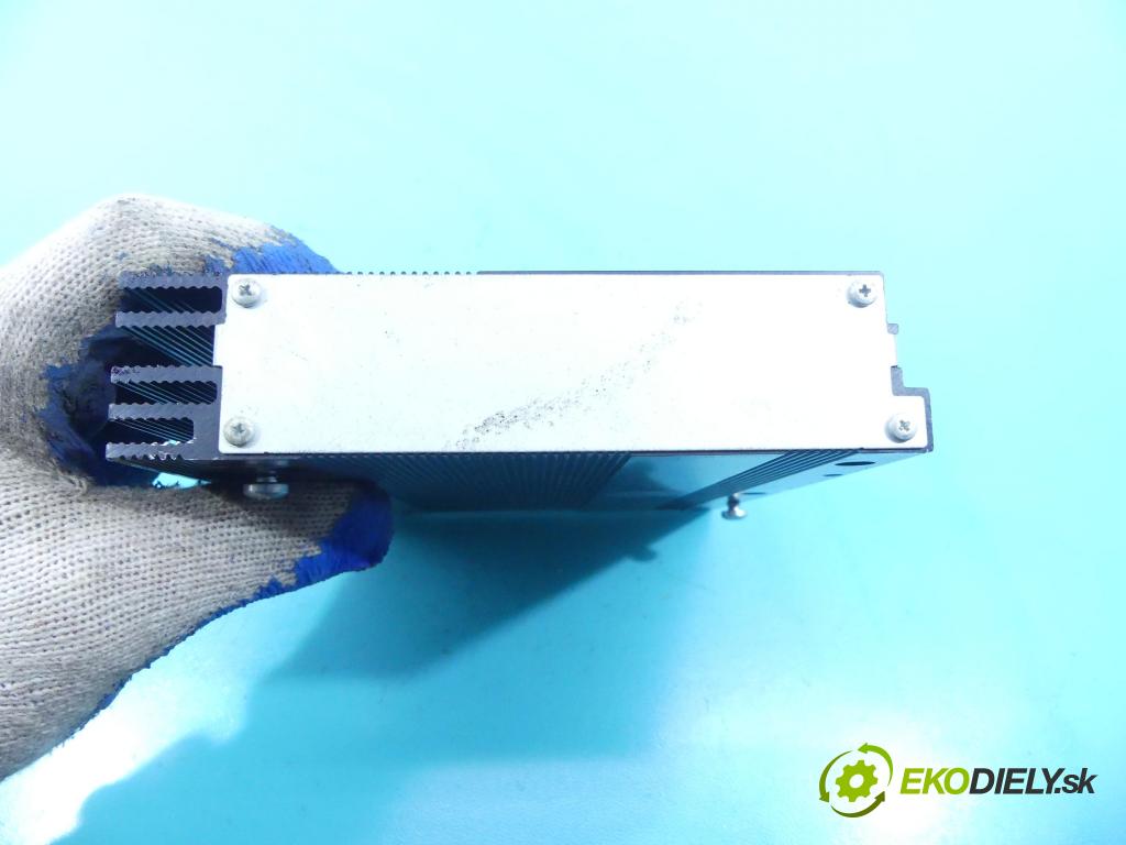 Lancia Thema II 2011-2014 3.0 CRD 239KM automatic 176 kW 2987 cm3 4- Zesilovač: P05064981AI (Zosilňovače)