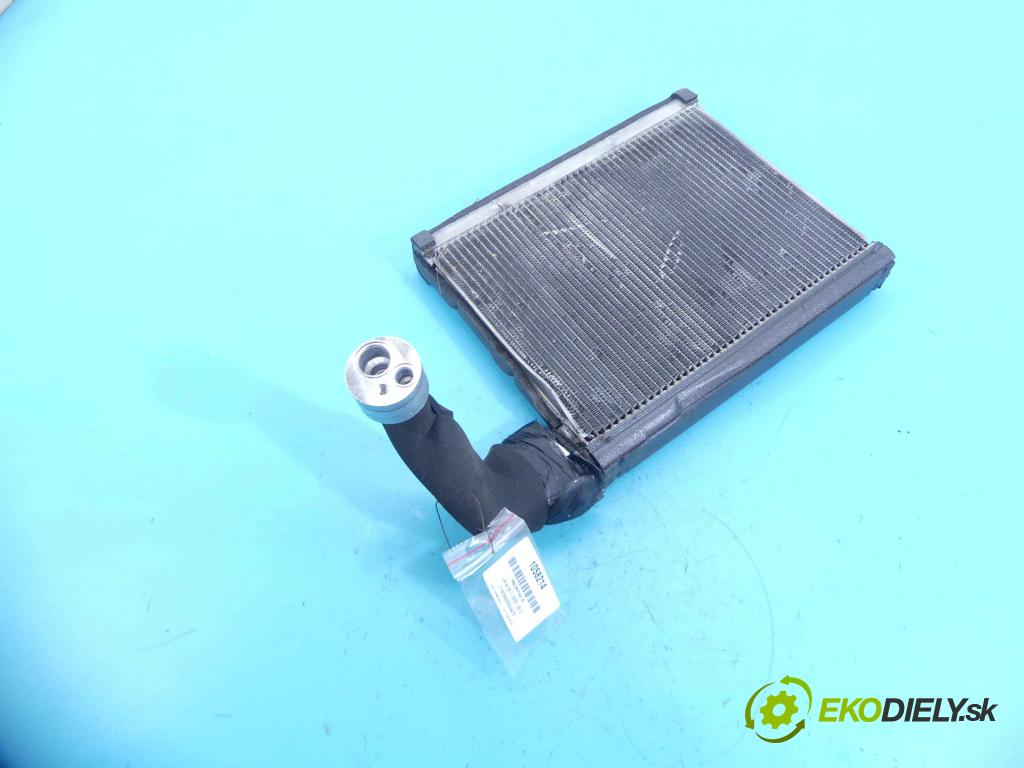 Lexus GS III 2005-2012 3.5 V6 296KM automatic 218 kW 3456 cm3 4- radiator  (Radiátory kúrenia)