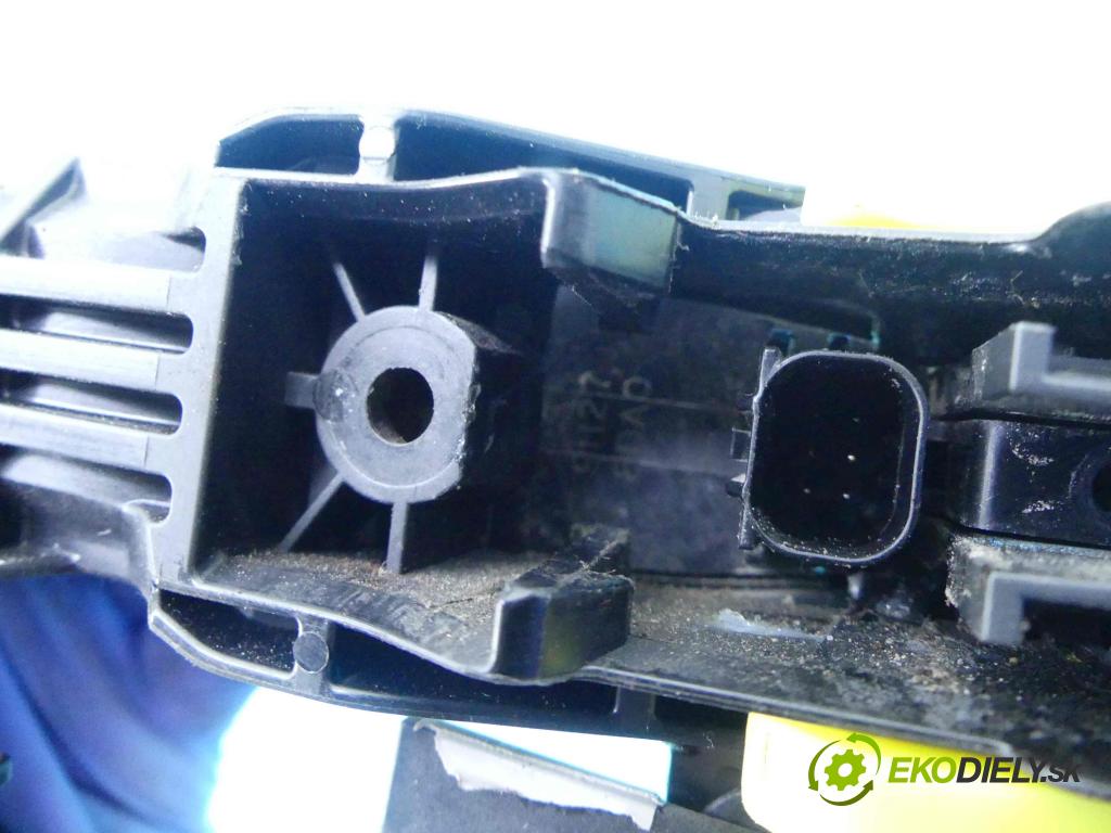 Toyota Verso 2009-2018 2.0 D4D 126 HP manual 93 kW 1998 cm3 5- rukoväť predné ľavé mimo:  (Vonkajšie predné ľavé)