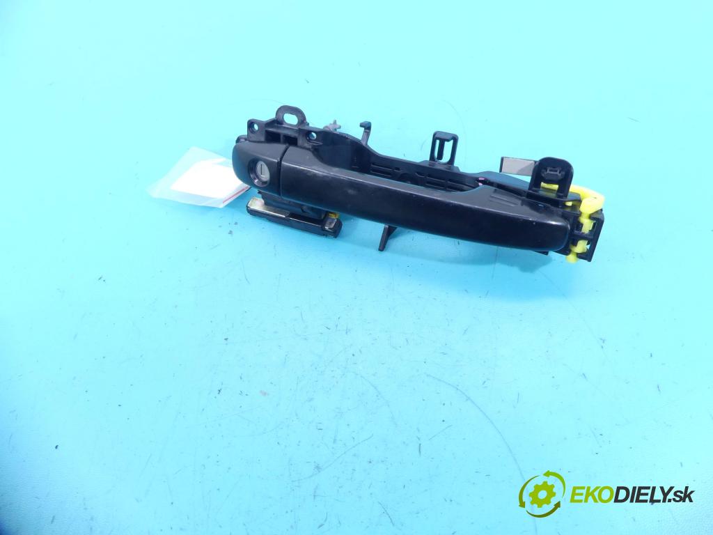 Toyota Verso 2009-2018 2.0 D4D 126 HP manual 93 kW 1998 cm3 5- rukoväť predné ľavé mimo:  (Vonkajšie predné ľavé)