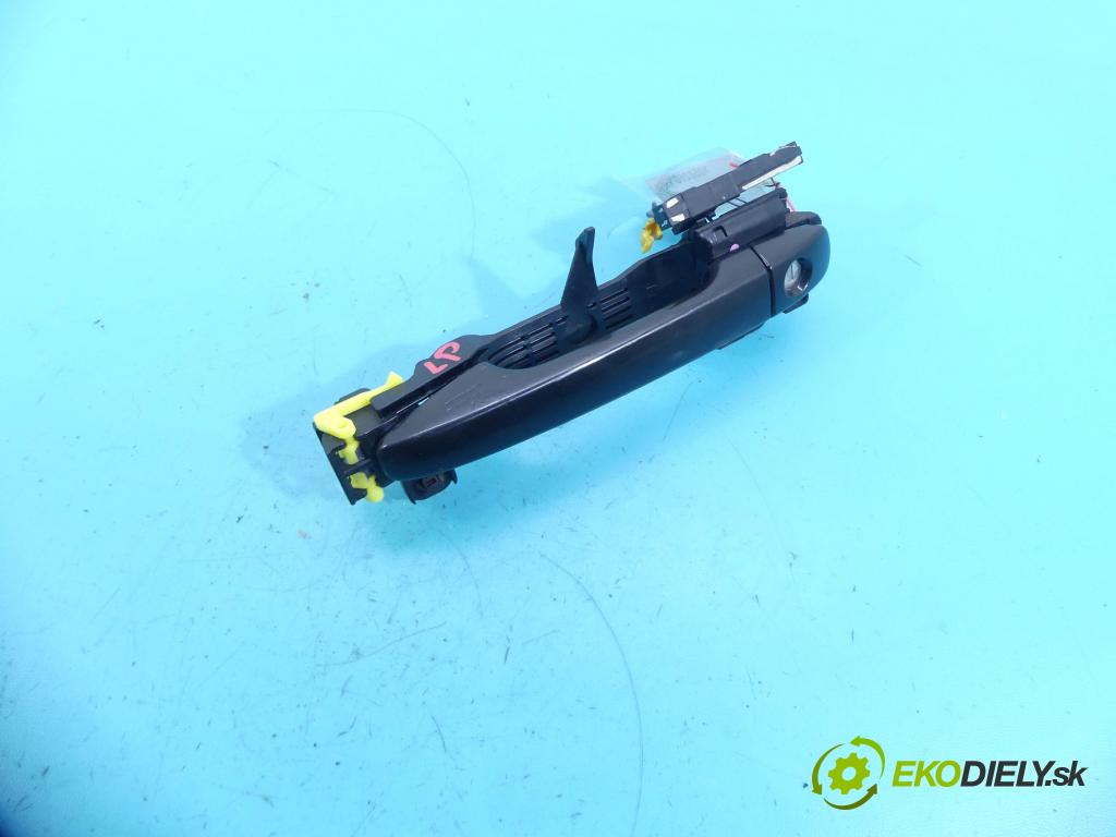 Toyota Verso 2009-2018 2.0 D4D 126 HP manual 93 kW 1998 cm3 5- rukoväť predné ľavé mimo:  (Vonkajšie predné ľavé)