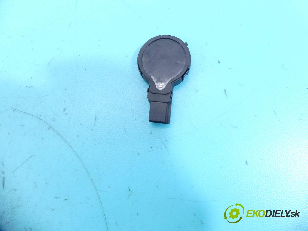 Toyota Verso 2009-2018 2.0 D4D 126 HP manual 93 kW 1998 cm3 5- snímač déšť: 89941-05030 (Snímače dažďa)