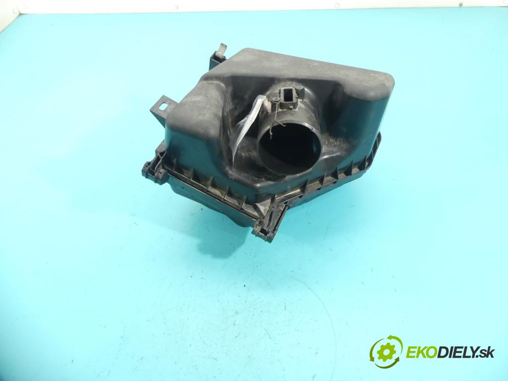 Toyota Verso 2009-2018 2.0 D4D 126 hp manual 93 kW 1998 cm3 5- obal filtra vzduchu  (Kryty filtrů)