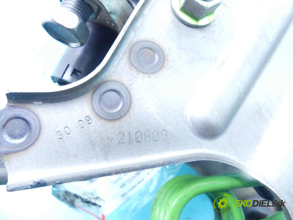 Toyota Verso 2009-2018 2.0 D4D 126 HP manual 93 kW 1998 cm3 5- pedále  (Pedále)