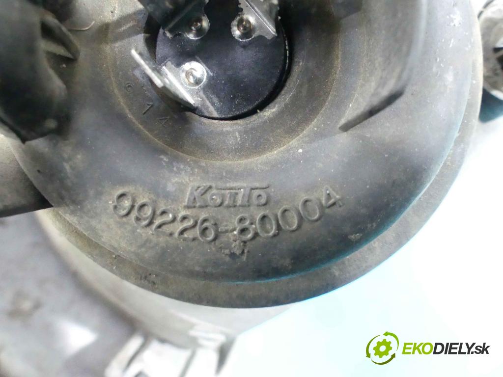 Toyota Starlet 1.3 16v 88 hp manual 65 kW 1332 cm3 5- světlo levý 99226-80004