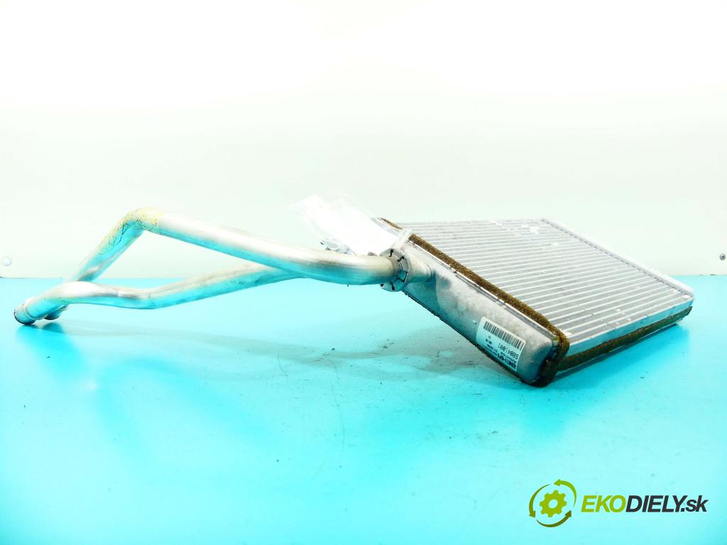 Lancia Thema II 2011-2014 3.0 CRD 239KM automatic 176 kW 2987 cm3 4- radiator S804001 (Radiátory kúrenia)