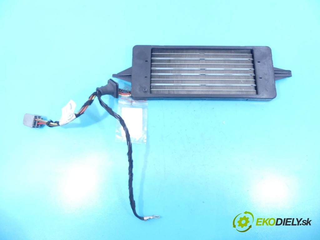 Lancia Thema II 2011-2014 3.0 CRD 239KM automatic 176 kW 2987 cm3 4- radiator K176801X06 (Radiátory kúrenia)