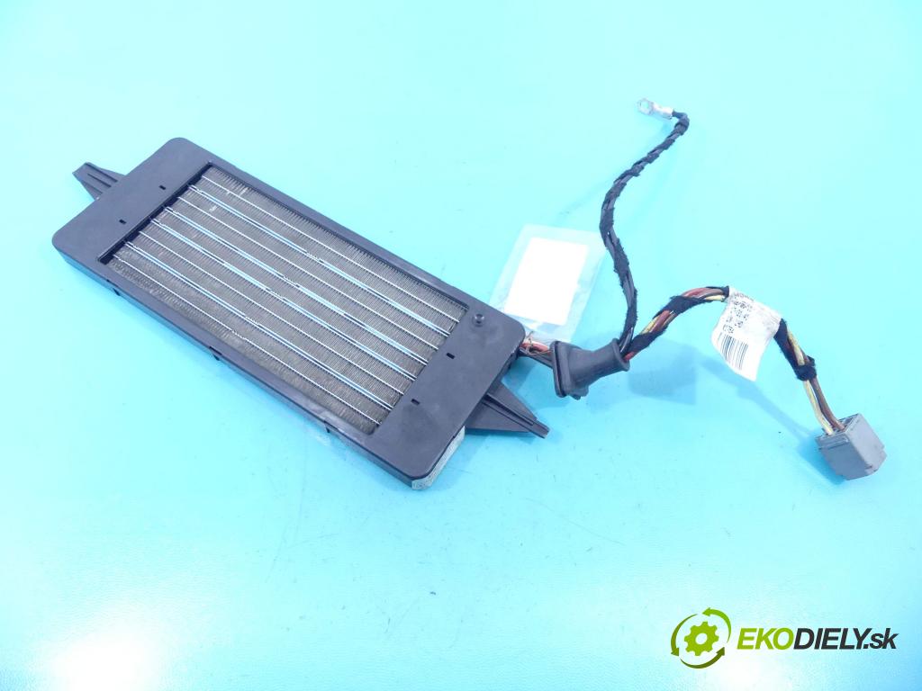 Lancia Thema II 2011-2014 3.0 CRD 239KM automatic 176 kW 2987 cm3 4- radiator K176801X06 (Radiátory kúrenia)