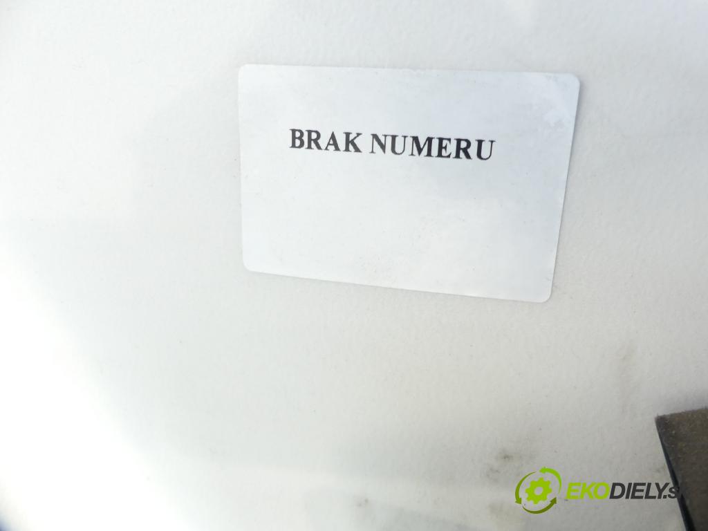Lancia Thema II 2011-2014 3.0 CRD 239KM automatic 176 kW 2987 cm3 4- rúrka klimatizácie