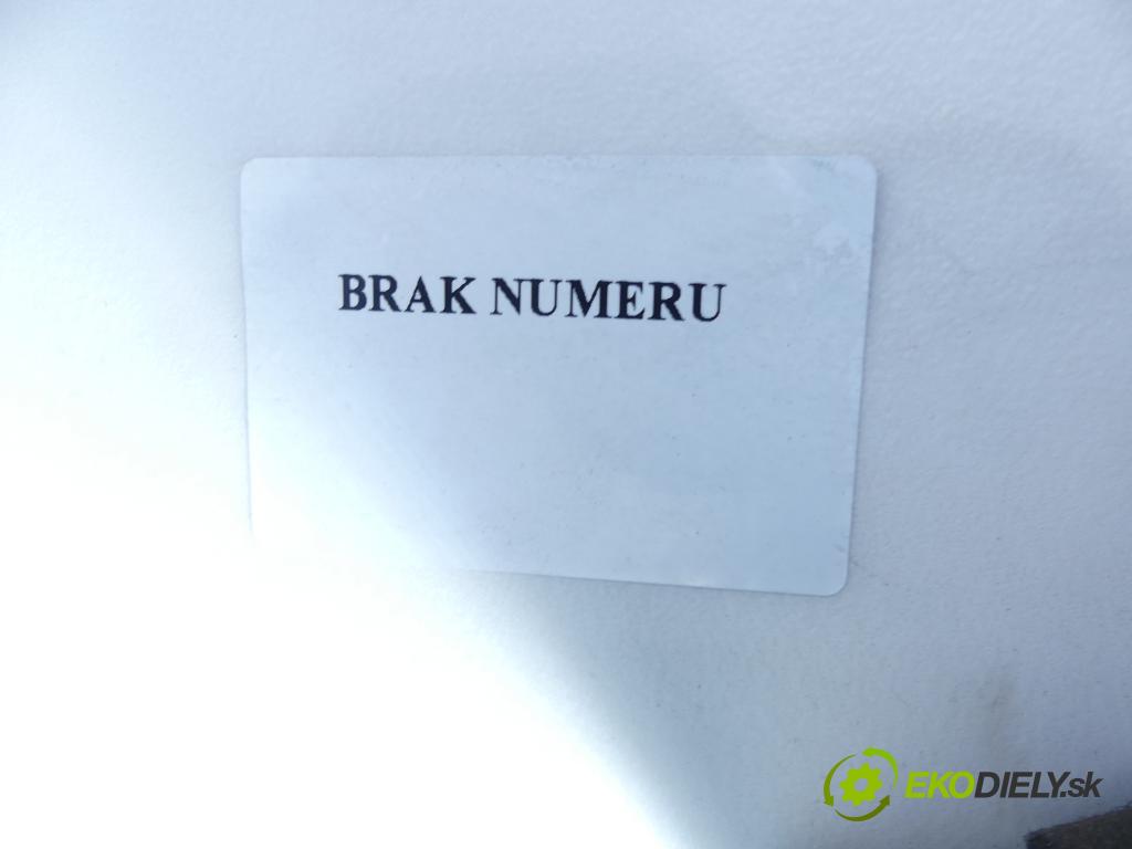 Lancia Thema II 2011-2014 3.0 CRD 239KM automatic 176 kW 2987 cm3 4- rúrka klimatizácie