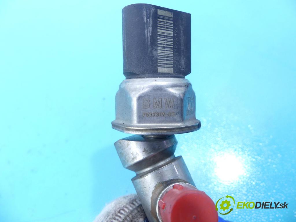 Bmw 7 F01 2008-2015 4.4 V8 XDrive: 408KM automatic 300 kW 4395 cm3 4- lišta vstrekovacia 7537319 (Vstrekovacie lišty)