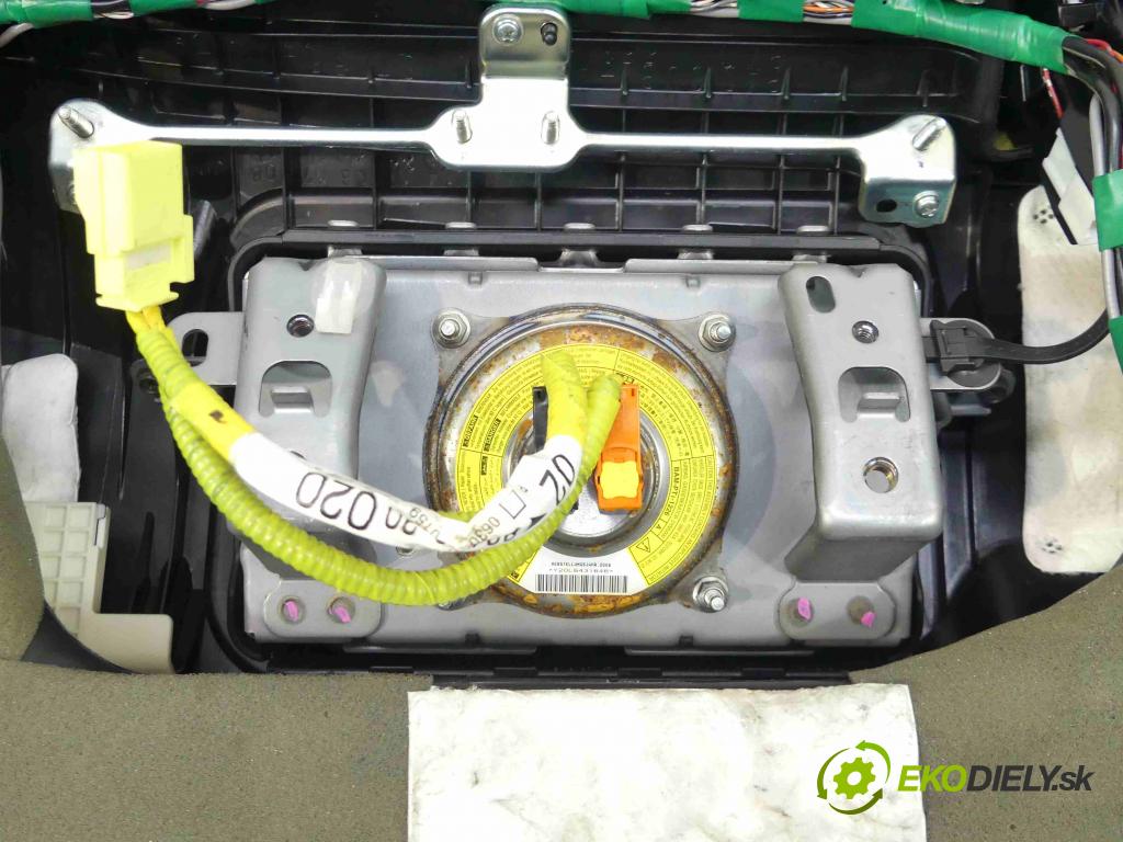 Lexus GS III 2005-2012 3.5 V6 296KM automatic 218 kW 3456 cm3 4- kokpit,pristrojová doska rozdeľovacia