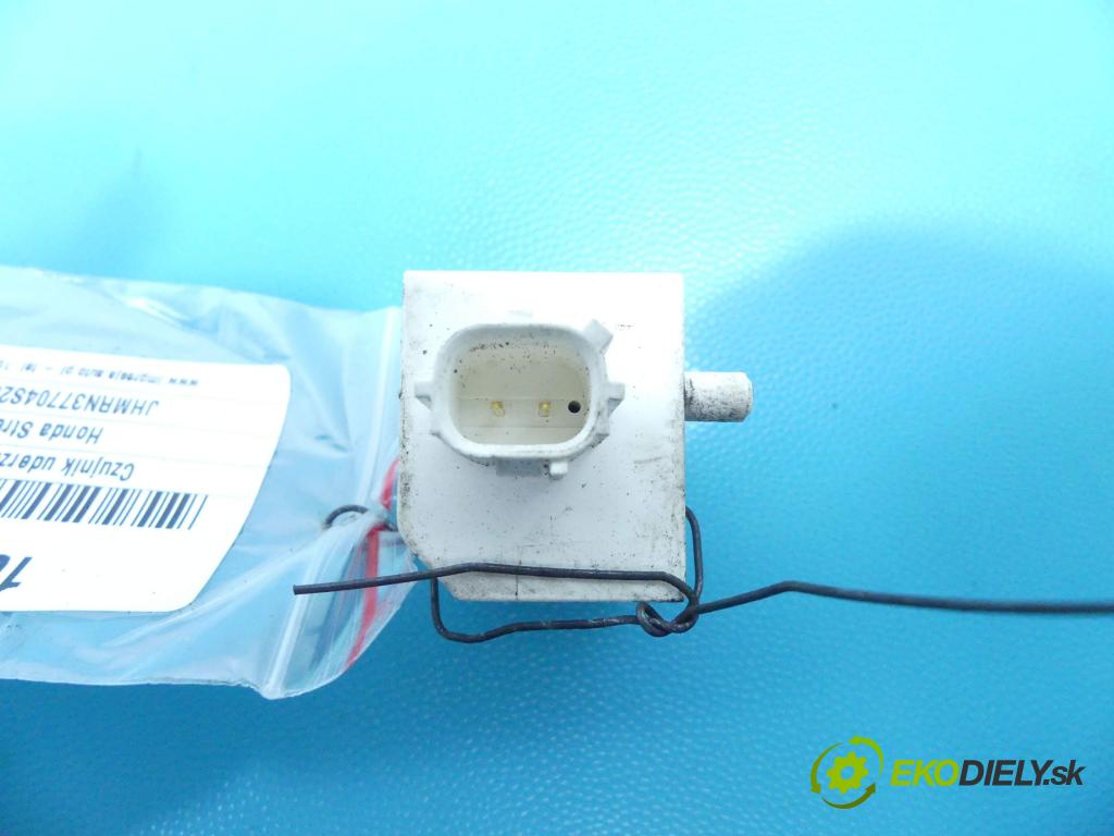 Honda Stream 2.0 16v 156 HP manual 115 kW 1998 cm3 5- snímač šokovat: 5WK43256 (Snímače nárazu)