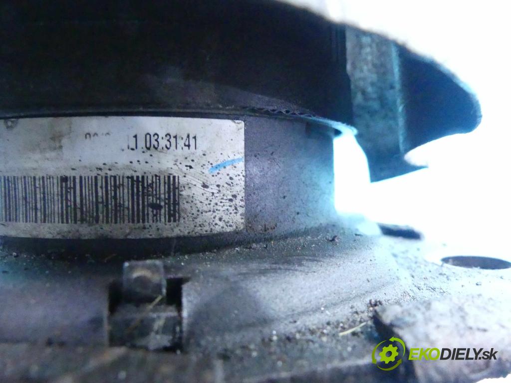 Lancia Thema II 2011-2014 3.0 CRD 239KM automatic 176 kW 2987 cm3 4- airbag motora 68089769AC (Držiaky motora)