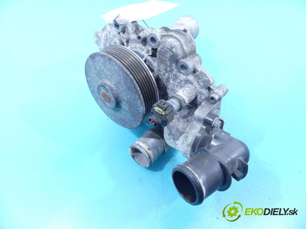 Lancia Thema II 2011-2014 3.0 CRD 239KM automatic 176 kW 2987 cm3 4- čerpadlo vody  (Vodní pumpy)