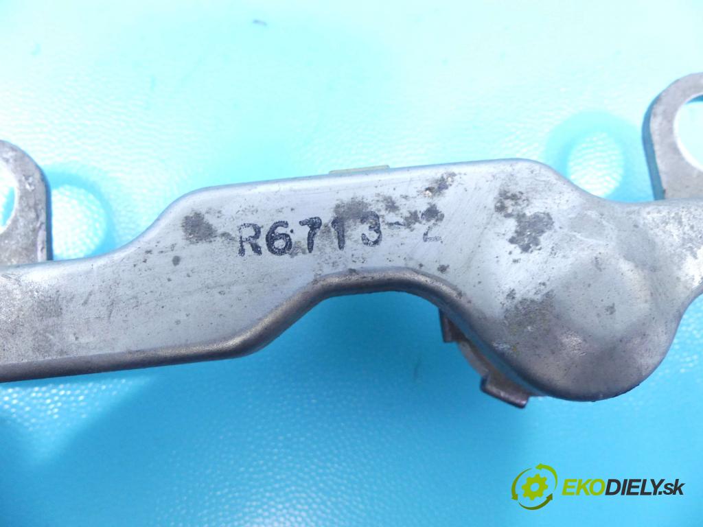 Lexus GS III 2005-2012 3.5 V6 296KM automatic 218 kW 3456 cm3 4- lišta vstrekovacia  (Vstrekovacie lišty)