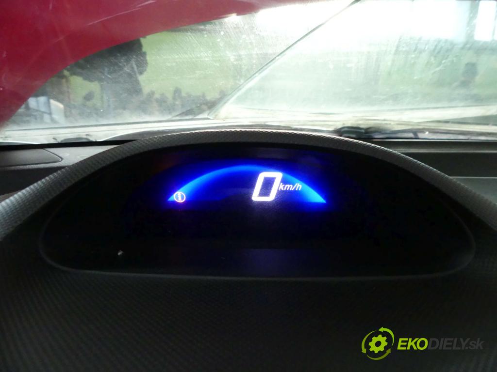 Honda Insight II 09-14 1.3 16v 88 HP automatic 65 kW 1339 cm3 5- Zobrazit: 457300-4112 (Prístrojové dosky, displeje)