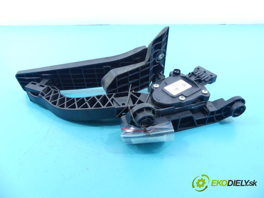 Hyundai Elantra V 2010-2016 1.6 GDI 132  HP manual 97 kW 1591 cm3 4- pedále  (Pedále)