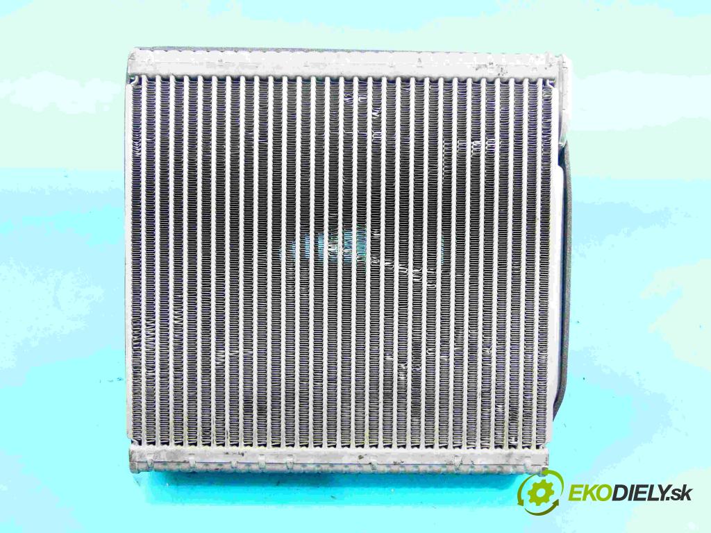 Hyundai Elantra V 2010-2016 1.6 GDI 132  HP manual 97 kW 1591 cm3 4- radiator  (Radiátory kúrenia)