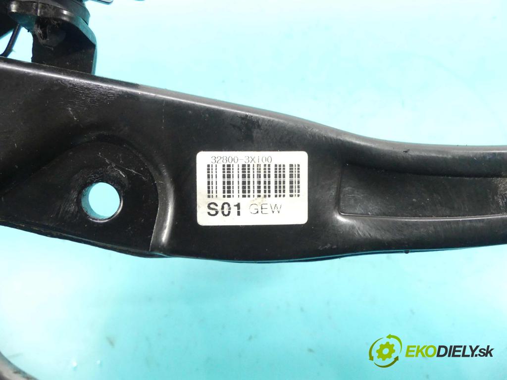 Hyundai Elantra V 2010-2016 1.6 GDI 132  HP manual 97 kW 1591 cm3 4- pedále 32800-3X100 (Pedále)