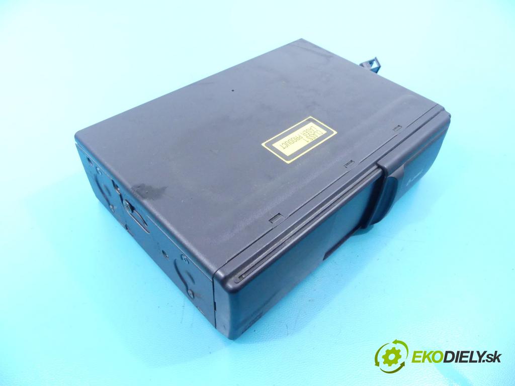 Vw Touareg 2002-2010 3.0 tdi V6 224hp automatic 165 kW 2967 cm3 5- Menič: cd  (CD meniče)