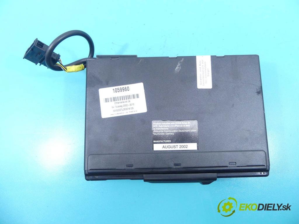 Vw Touareg 2002-2010 3.0 tdi V6 224hp automatic 165 kW 2967 cm3 5- Menič: cd  (CD meniče)