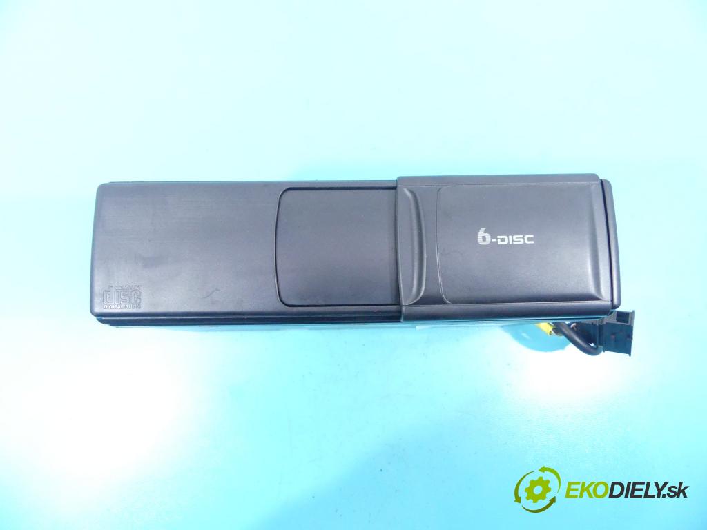 Vw Touareg 2002-2010 3.0 tdi V6 224hp automatic 165 kW 2967 cm3 5- Menič: cd  (CD meniče)