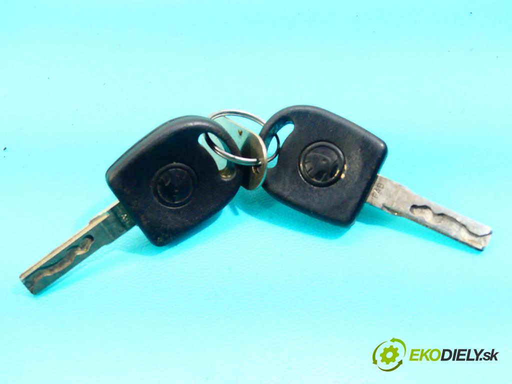 Skoda Felicia 1.9d 64 hp manual 47 kW 1896 cm3 5- spínací skříňka  (Spínací skříňky a klíče)