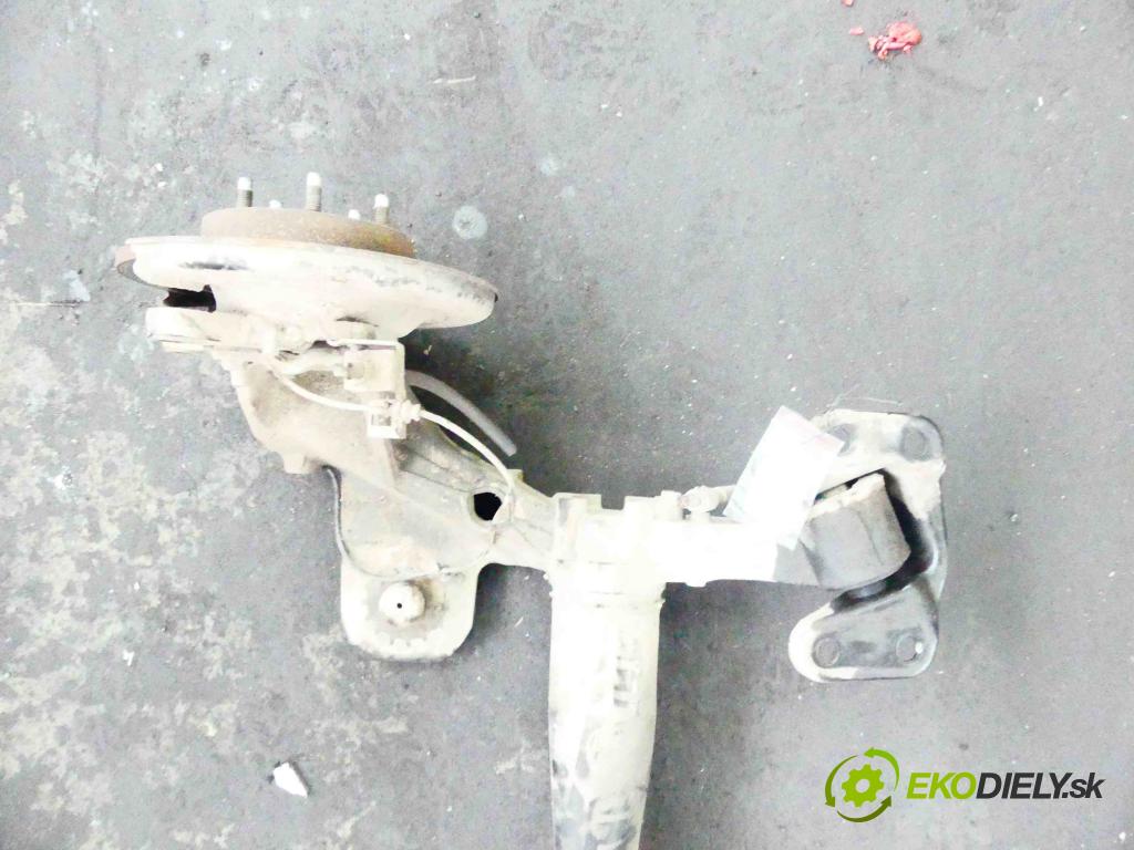 Chevrolet Cruze 1.8 16v 141 hp automatic 104 kW 1796 cm3 4- zadní výztuha