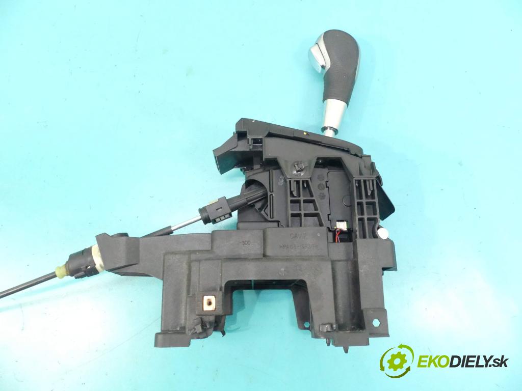 Chevrolet Cruze 1.8 16v 141 HP automatic 104 kW 1796 cm3 4- Páka: Změny: stupeň,rýchlosť  (Rýchlostné páky / kulisy)