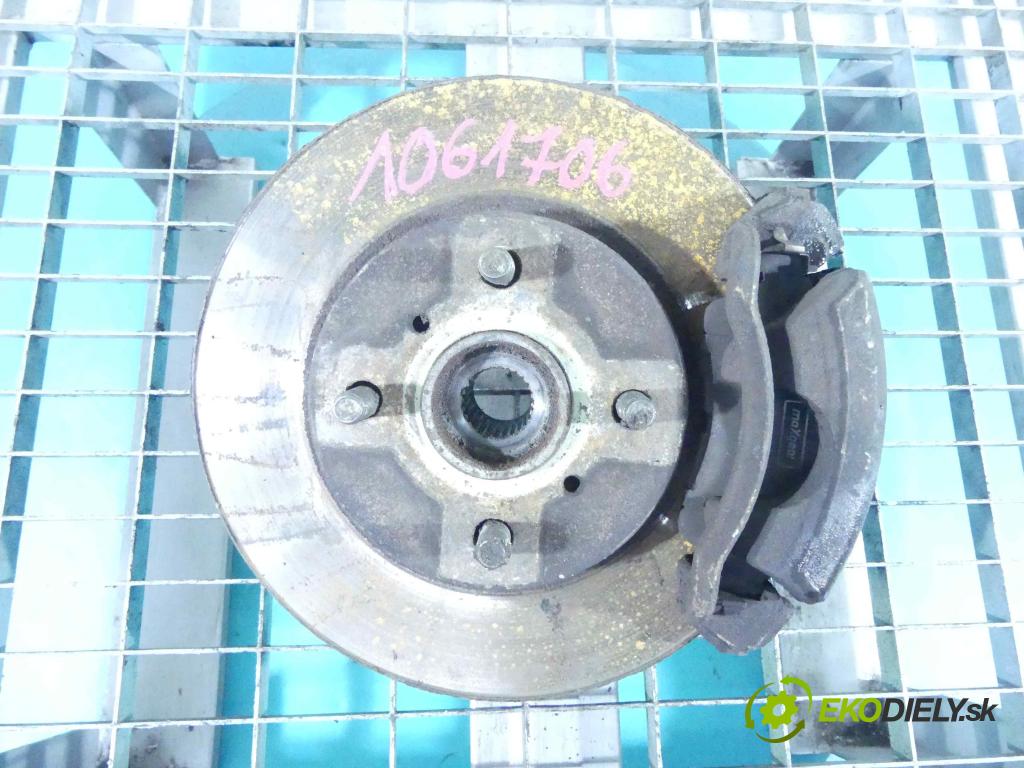 Toyota Corolla E11 1997-2002 1,4.0 16v 4E-FE: 86 HP manual 63 kW 1332 cm3 3- náboj pravé  (Náboje)
