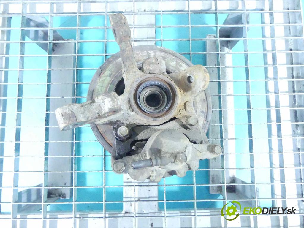 Toyota Corolla E11 1997-2002 1,4.0 16v 4E-FE: 86 HP manual 63 kW 1332 cm3 3- náboj pravé  (Náboje)