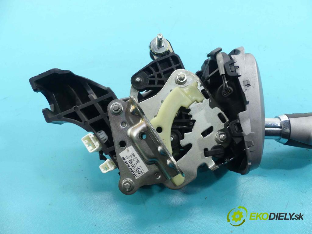 Honda CR-V III 2006-2011 2.0 16v 150 HP automatic 110 kW 1997 cm3 5- Páka: Změny: stupeň,rýchlosť SWW-G700 (Rýchlostné páky / kulisy)