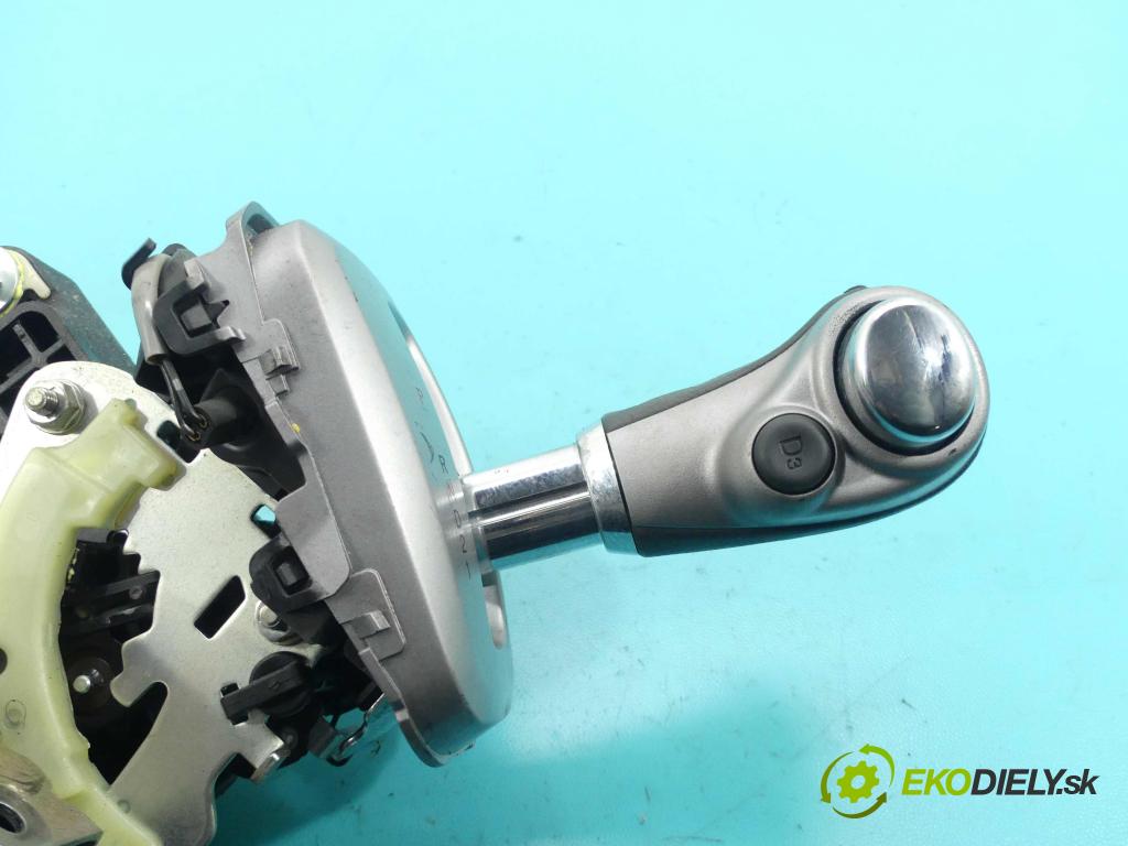 Honda CR-V III 2006-2011 2.0 16v 150 HP automatic 110 kW 1997 cm3 5- Páka: Změny: stupeň,rýchlosť SWW-G700 (Rýchlostné páky / kulisy)