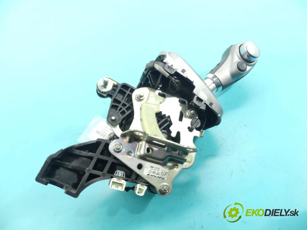 Honda CR-V III 2006-2011 2.0 16v 150 HP automatic 110 kW 1997 cm3 5- Páka: Změny: stupeň,rýchlosť SWW-G700 (Rýchlostné páky / kulisy)