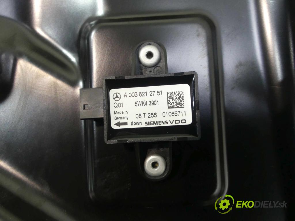 Mercedes GL I X164 2006-2012 4.7 V8 340KM: automatic 250 kW 4663 cm3 5- mechanizmus okná zadné pravý A2518200208