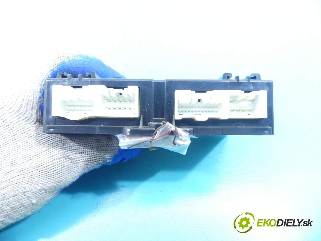 Mazda 5 2005-2010 1.8 16v 116 HP manual 85 kW 1798 cm3 5- modul riadiaca jednotka CD3467560C (Ostatné)