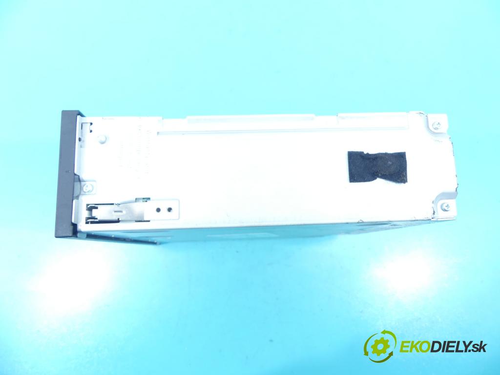 Audi A8 D4 2009-2017 4,2.0 tdi V8 351KM automatic 258 kW 4134 cm3 4- Menič: cd 4H0035108A (CD meniče)