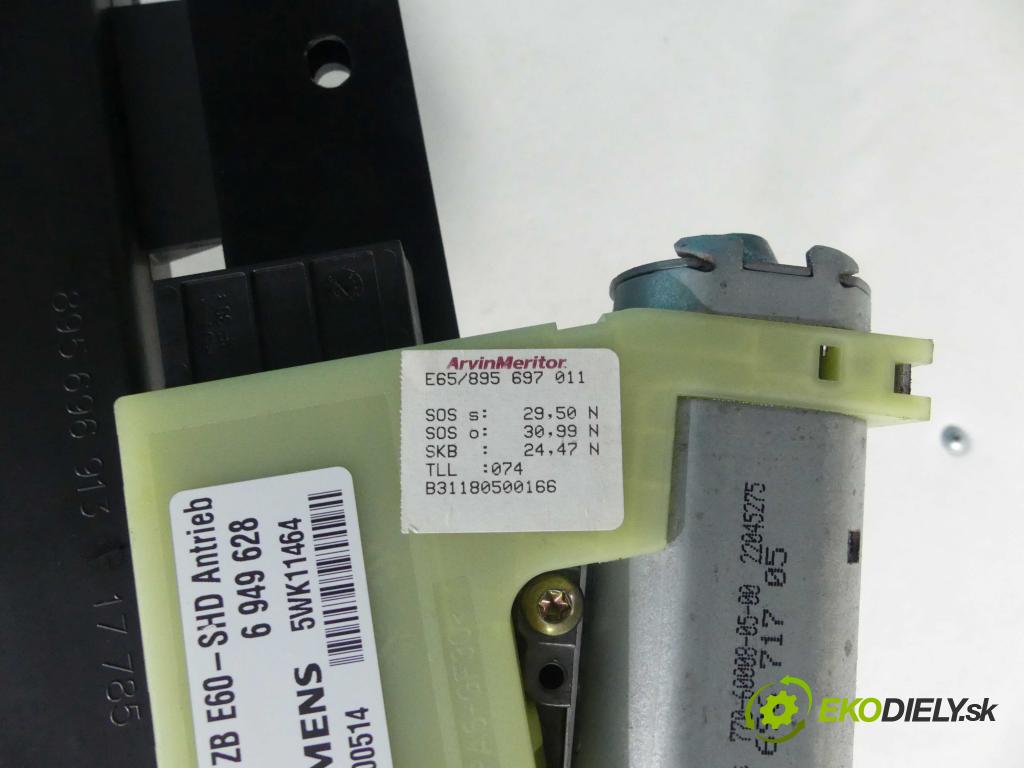 Bmw 7 e65 2001-2008 4.8 V8 367hp automatic 270 kW 4799 cm3 4- Střešní okno: 895697011 (Okna karoserie)