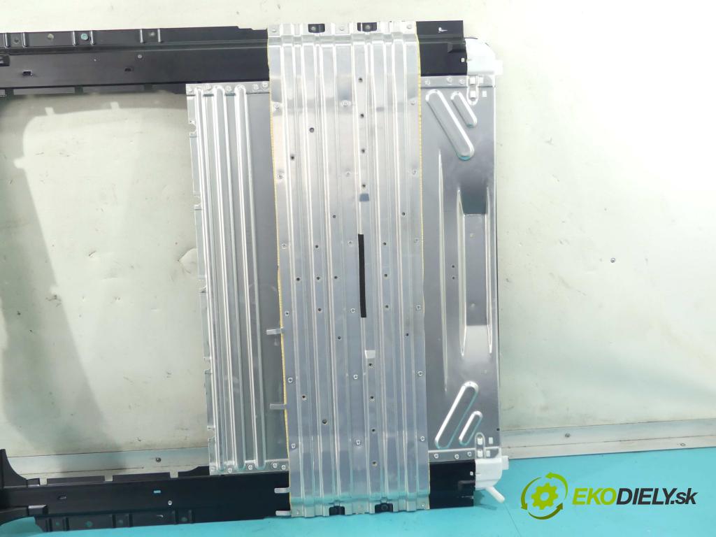 Bmw 7 e65 2001-2008 4.8 V8 367hp automatic 270 kW 4799 cm3 4- Střešní okno: 895697011 (Okna karoserie)