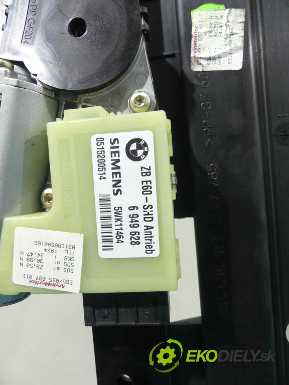 Bmw 7 e65 2001-2008 4.8 V8 367hp automatic 270 kW 4799 cm3 4- Střešní okno: 895697011 (Okna karoserie)