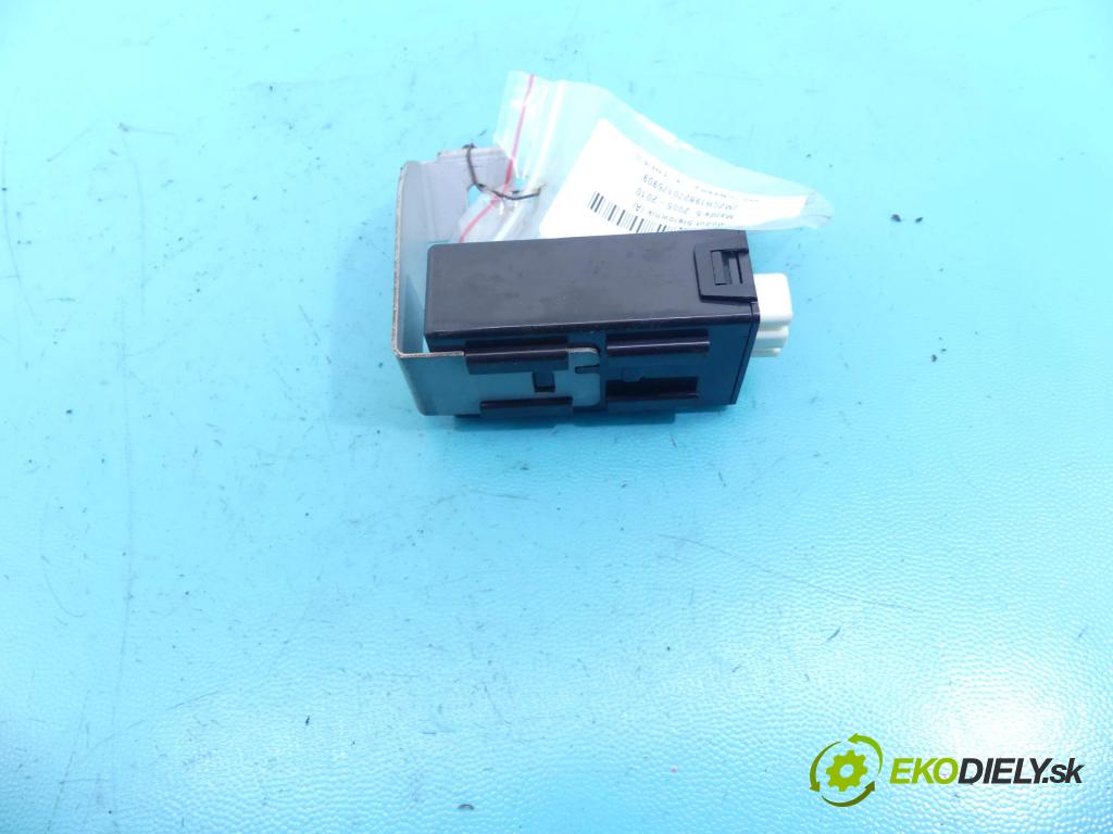 Mazda 5 2005-2010 1.8 16v 116 HP manual 85 kW 1798 cm3 5- modul riadiaca jednotka CC65675DZB (Ostatné)
