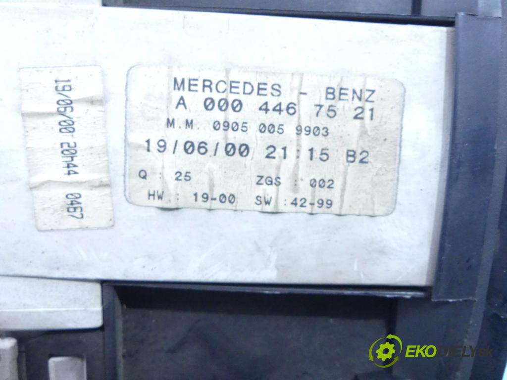 Mercedes Vito W638 1996-2003 2.2 cdi 122 hp manual 90 kW 2151 cm3 5- Přístrojová deska A0004467521 (Přístrojové desky, displeje)